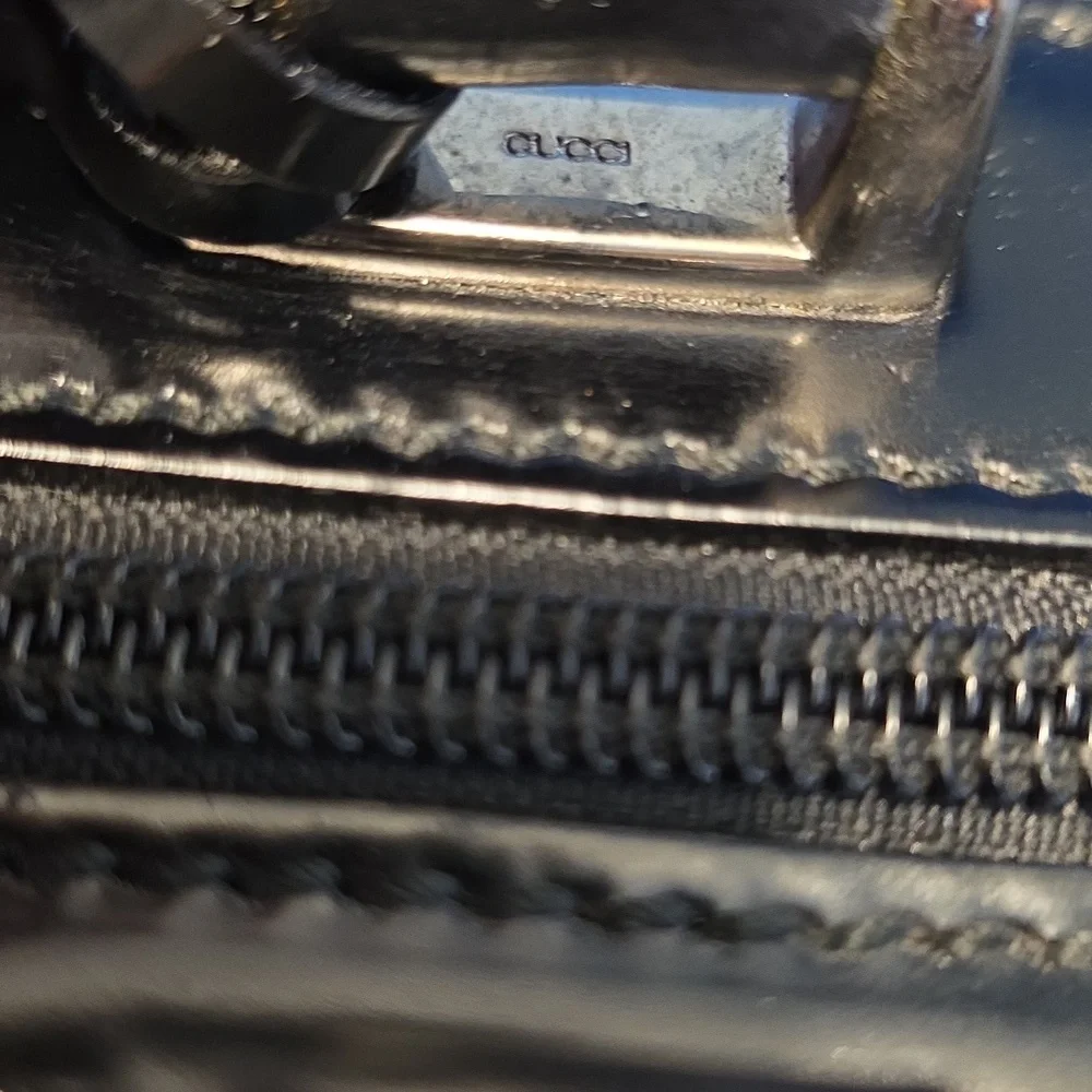 GUCCI BLACK NYLON/PATENT TRAVEL LINE BAG WITH COA - Picture 12 of 16